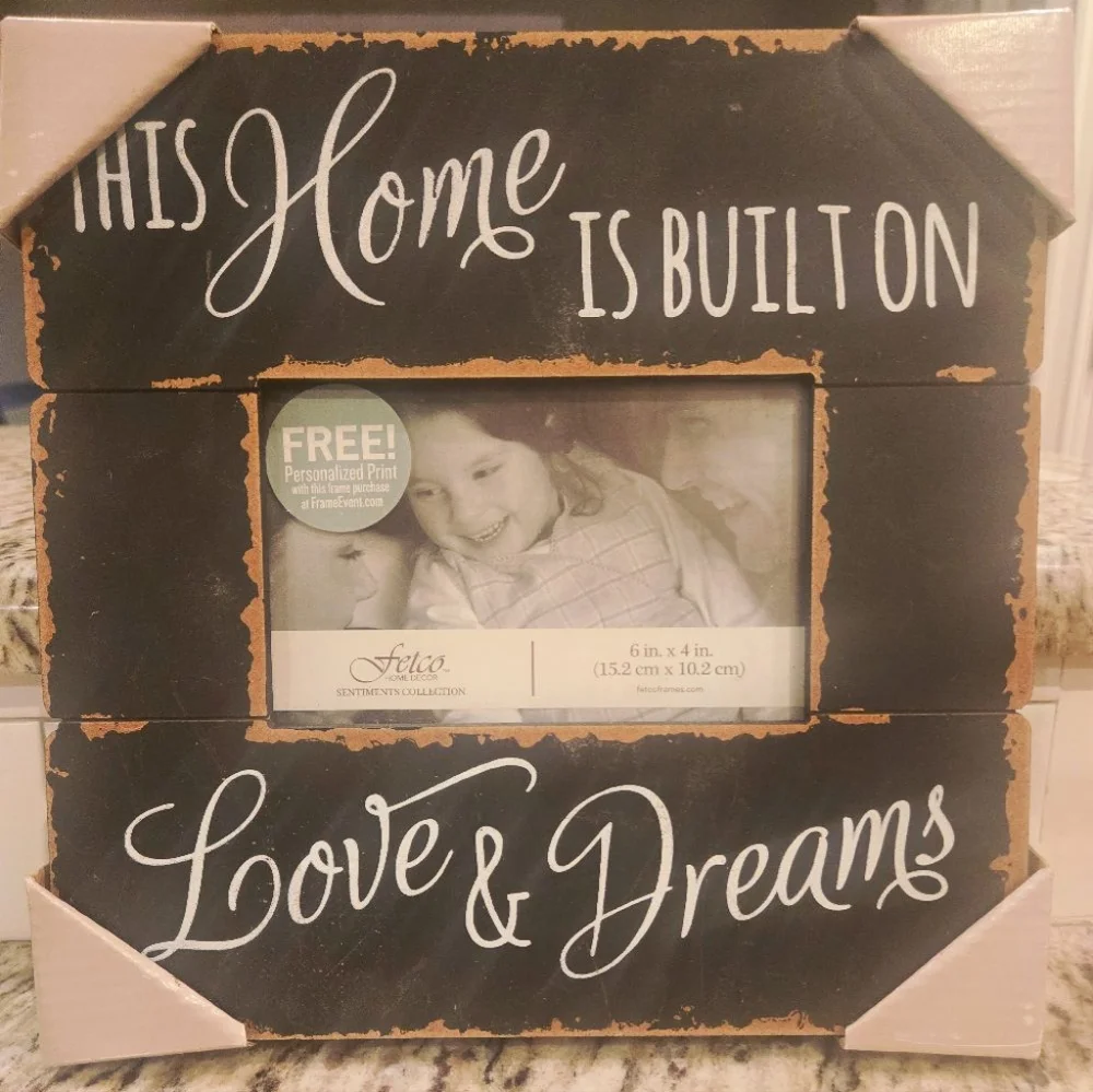 New! Fetco Home Decor Distressed Picture Frame